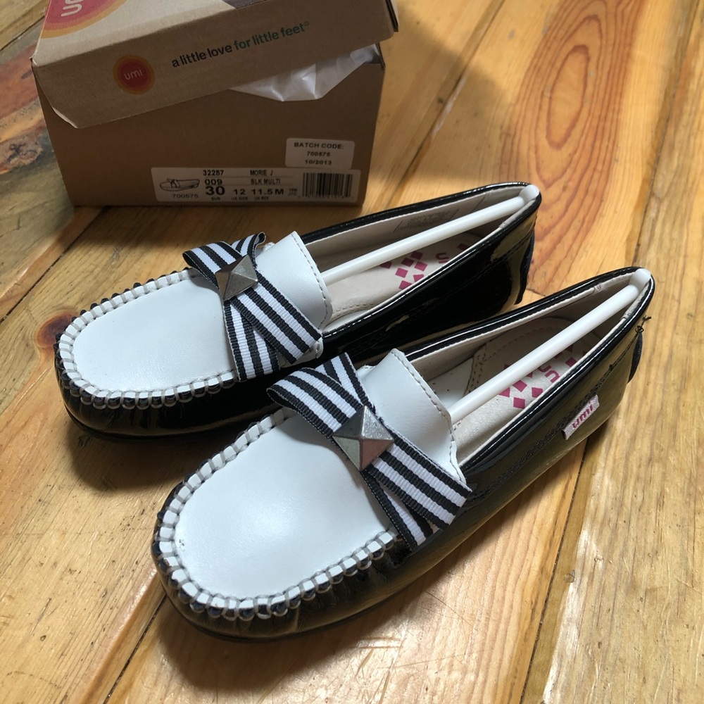 Brand new Umi kids moccasins